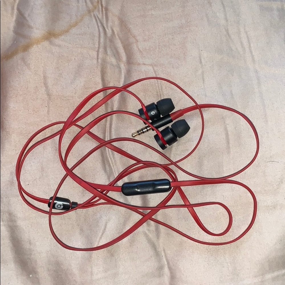 Beats Earbuds